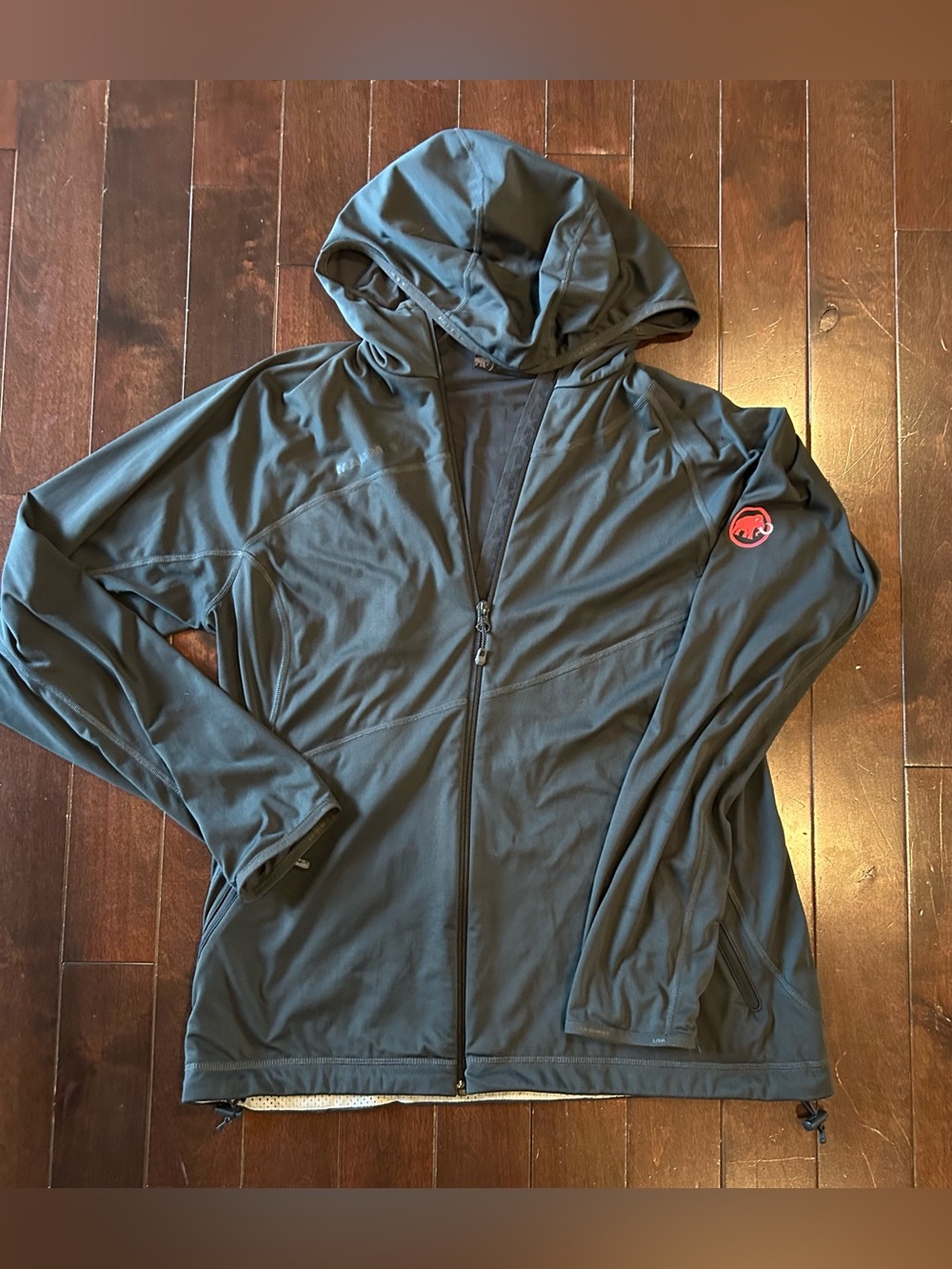 Mammut Women’s Lightweight Softshell Hooded Jacket L Gray